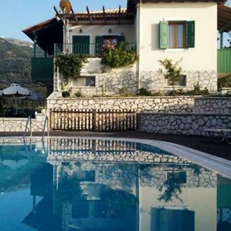 Villa Milia Ayios Nikitas Luaran gambar