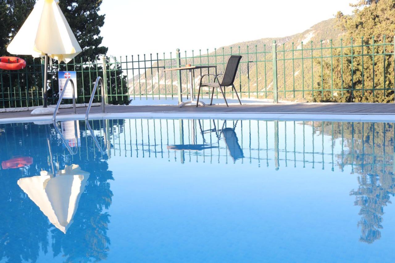 Villa Milia Ayios Nikitas Luaran gambar