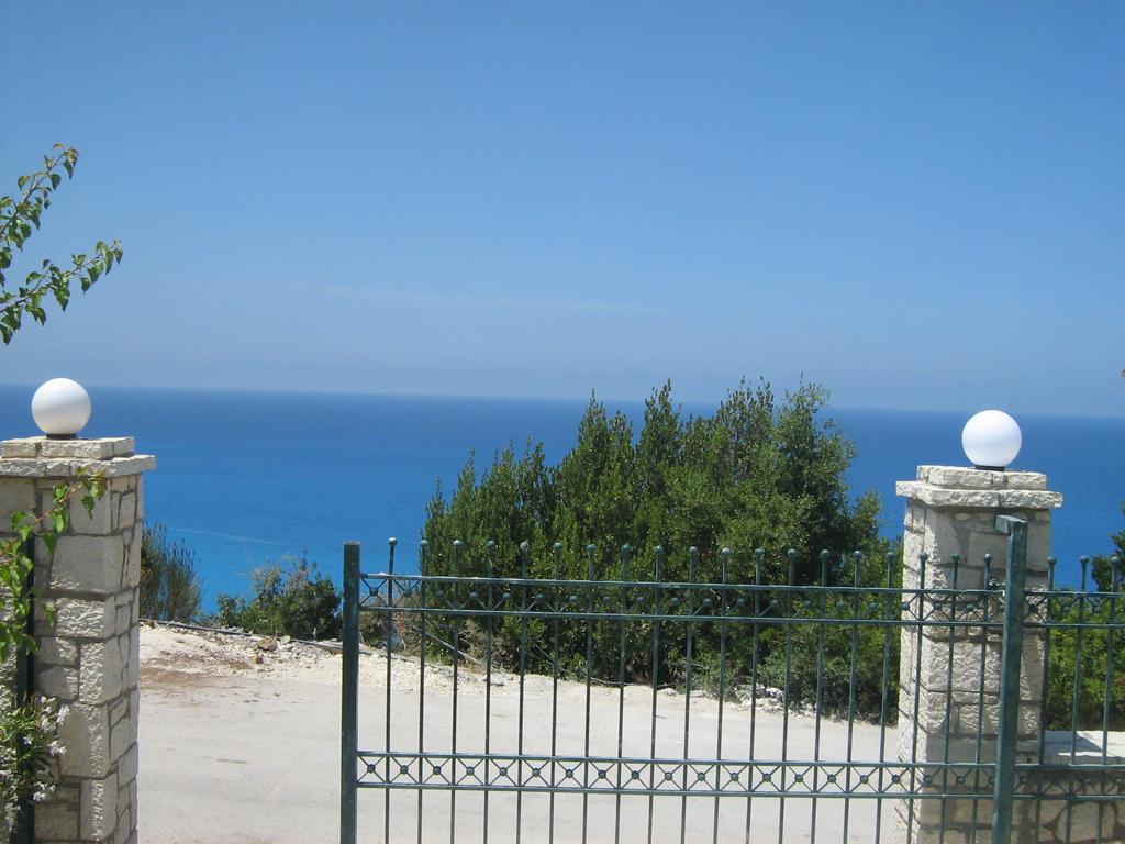 Villa Milia Ayios Nikitas Luaran gambar