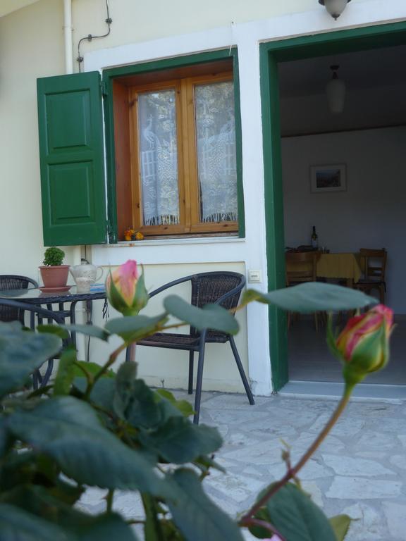 Villa Milia Ayios Nikitas Luaran gambar